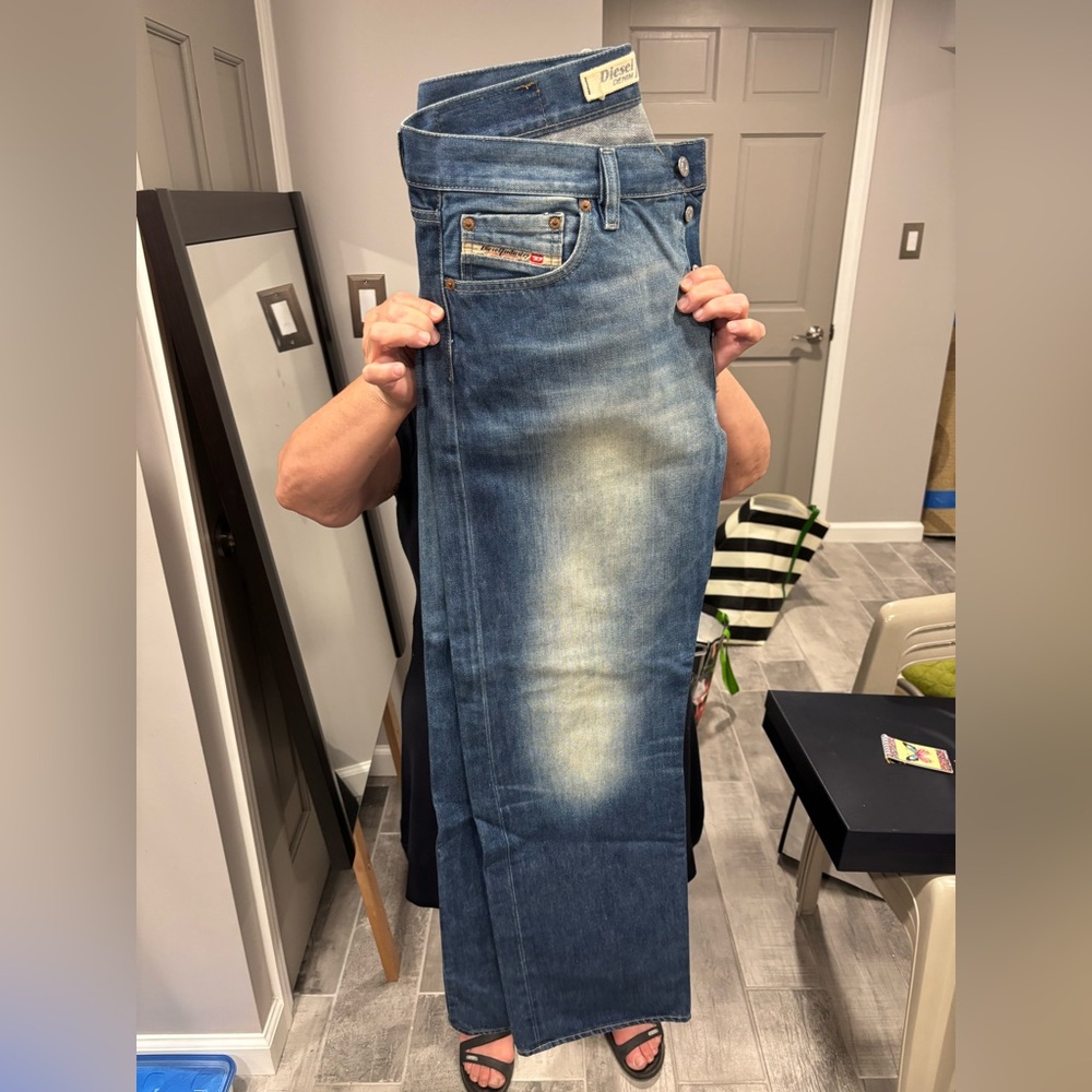 Diesel Men's Blue Straight Jeans